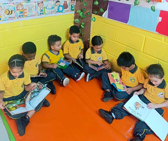 CENTRO EDUCATIVO POLLITOS