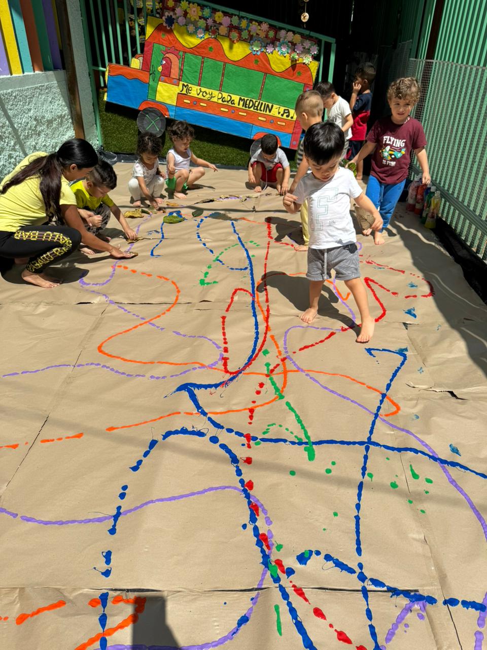 CENTRO DE ESTIMULACIÓN Y DESARROLLO BARTOLITO KIDS