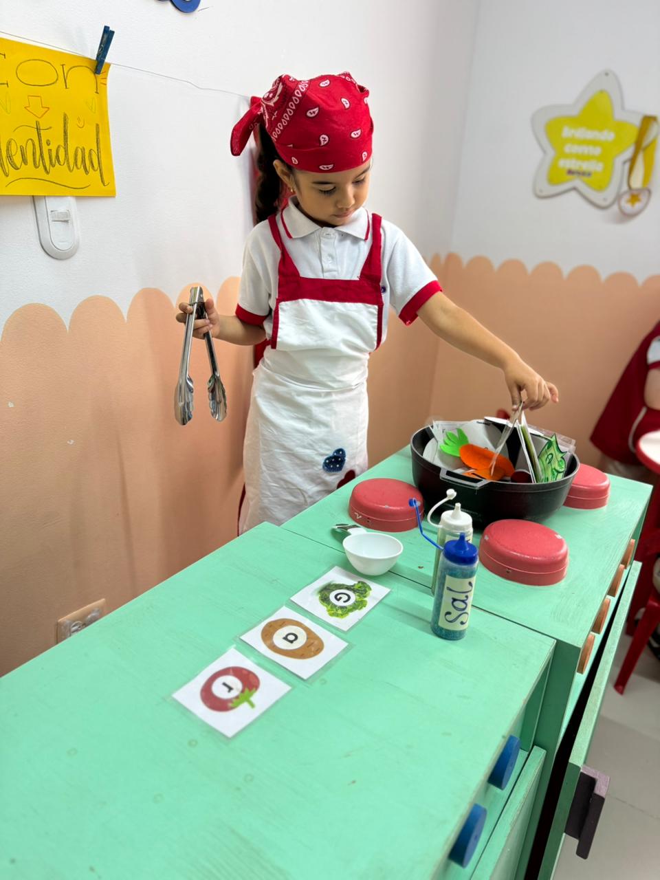 CENTRO DE ESTIMULACIÓN Y DESARROLLO BARTOLITO KIDS