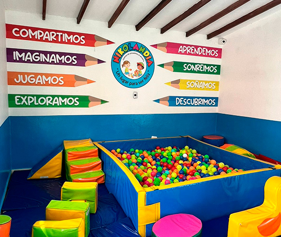 CENTRO DE DESARROLLO INFANTIL NIKOLANDIA