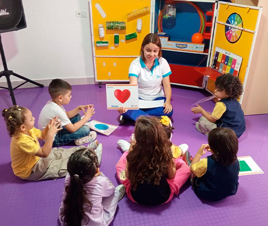 CENTRO EDUCATIVO SUEÑOS Y SONRISAS