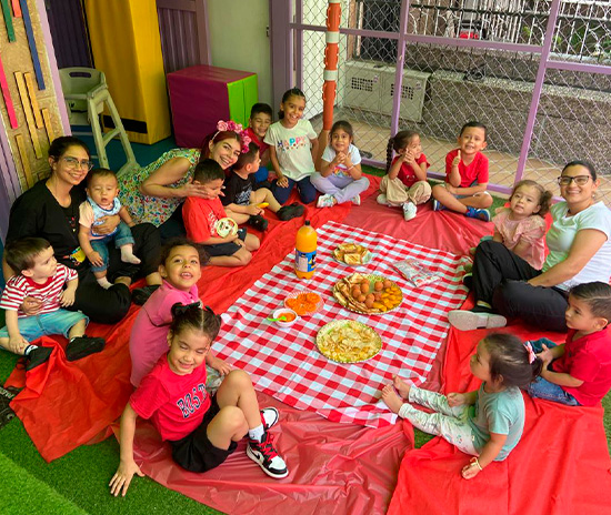 CENTRO EDUCATIVO SUEÑOS Y SONRISAS