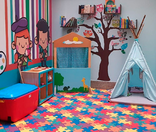 PREESCOLAR MY LITTLE WORLD CABAÑAS