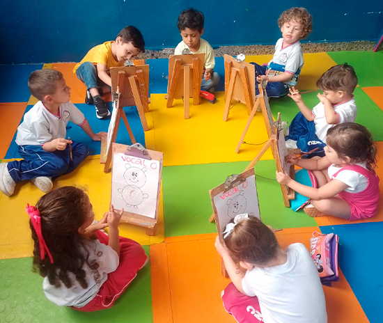 CENTRO EDUCATIVO NUBES DE COLORES