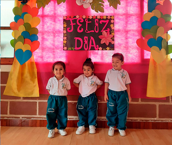  PASITOS TRAVIESOS CENTRO EDUCATIVO 