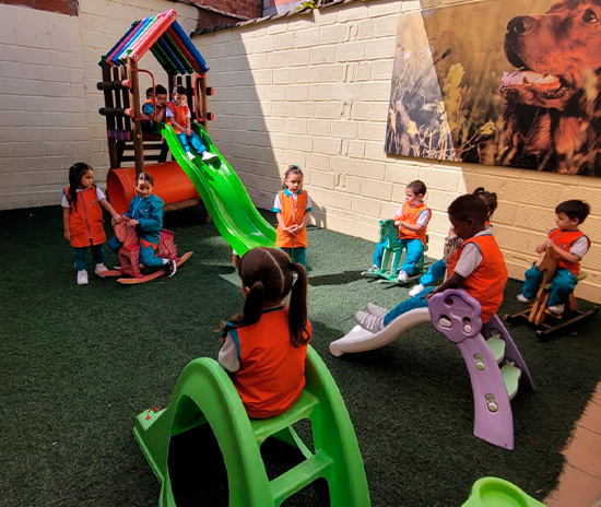 PELÍCANOS CENTRO EDUCATIVO 