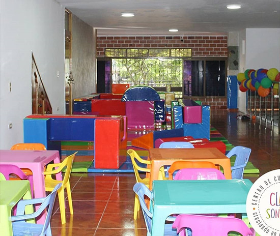 CLARA SONRISAS CENTRO DE CUIDADO INTANTIL